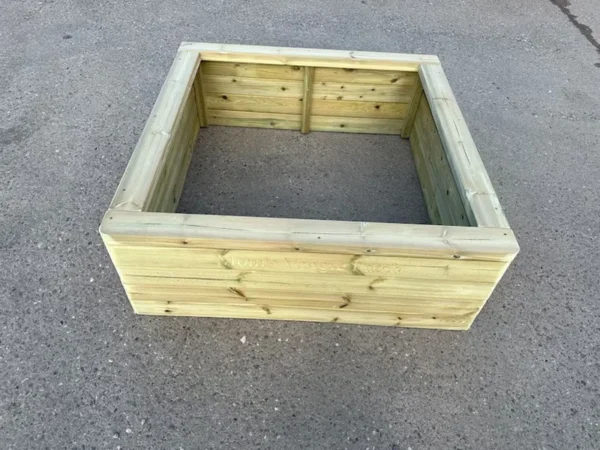 wooden cube planter